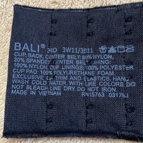 Bras, 38D - Picture 5 of 9